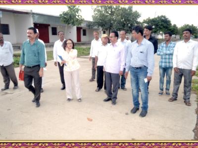 जागतिक बँक अधिकारी जॉली बरुआ दुधनीत  MACP कामांची पाहणी  दिनांक 04/08/2016 रोजी आले असतानाचे क्षण